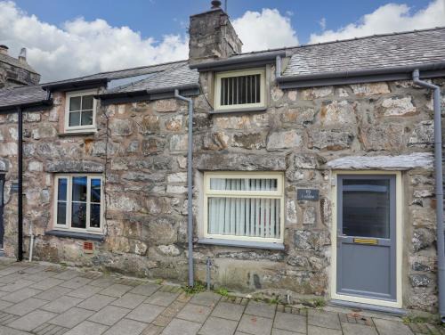 Tremadog House | Cuddfan