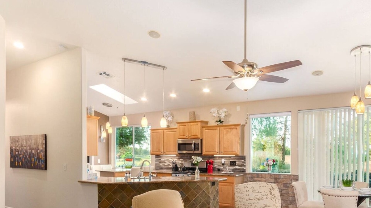 South Mountain House | Cul-de-sac home on the Ravenswood golf course