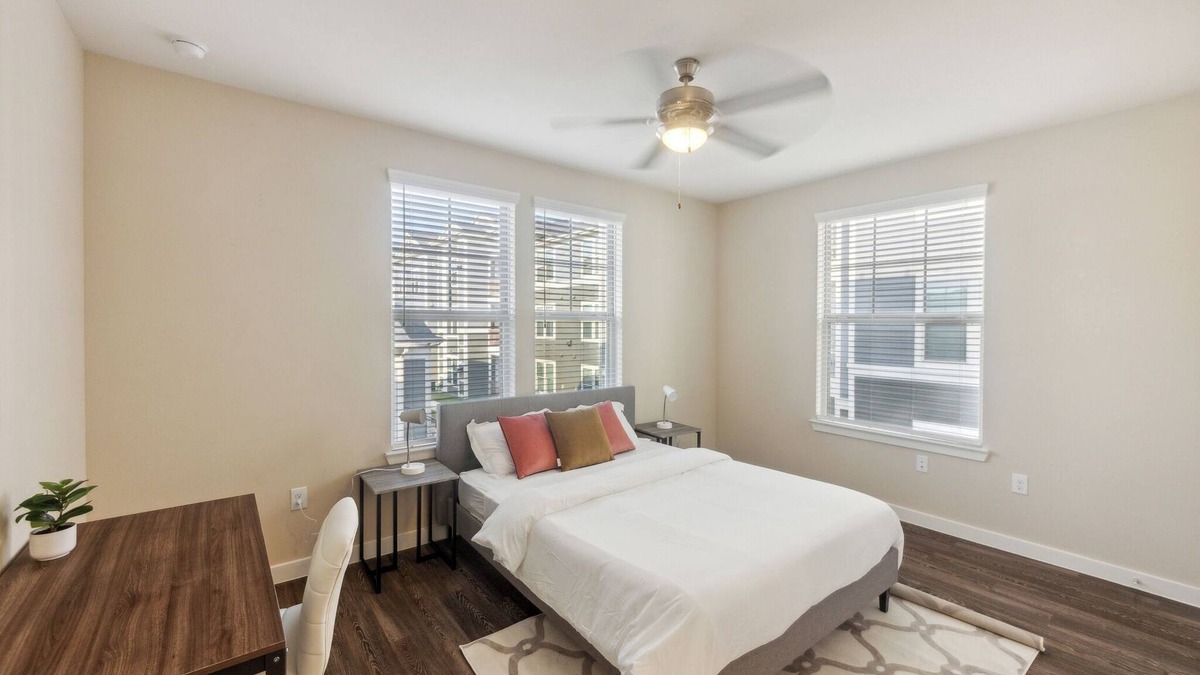 Southeast Houston Apartment | Cullen 3211 I New Construction 2Bd Apt I Gated