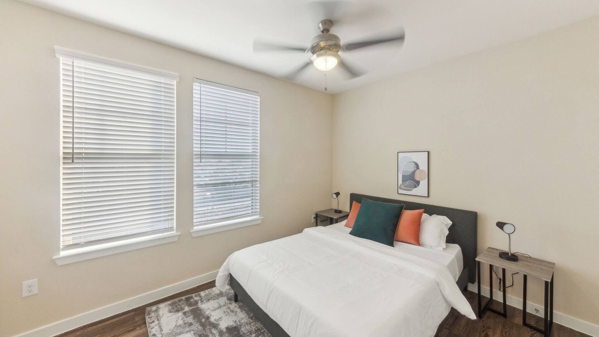 Southeast Houston Apartment | Cullen 5312 I New Construction 2Bd Apt I Gated