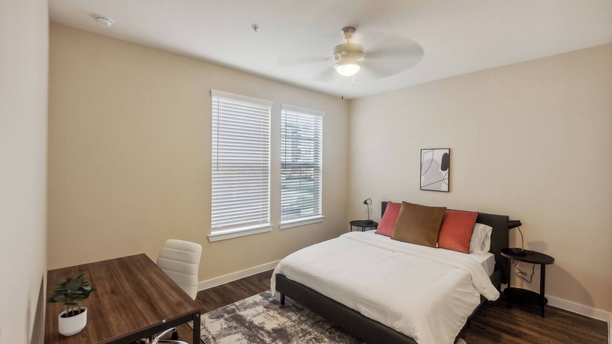 Southeast Houston Apartment | Cullen 6103 I New Construction 1Bd Apt I Gated