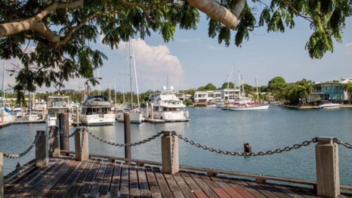 Cullen Bay Hotel | Cullen Bay Resort