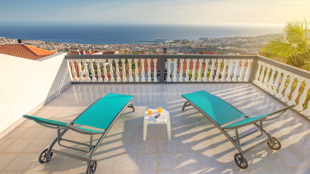 Monte House | Cumbres Villa - Holiday Home