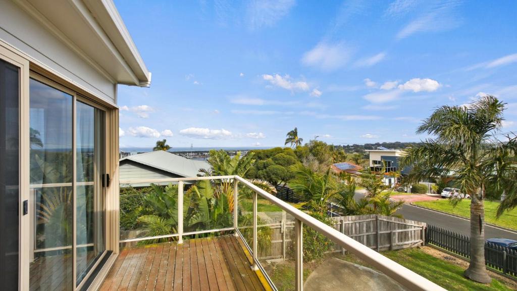 Lakes Entrance House | Cunninghame Views