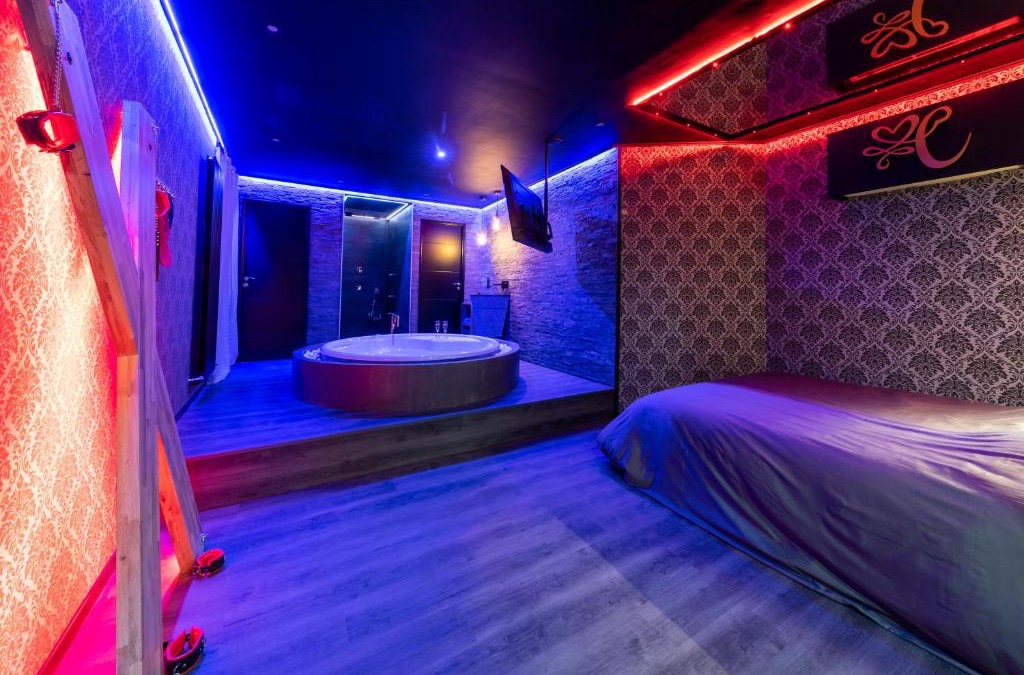 Vesoul Apartment | Cupidon Love Room