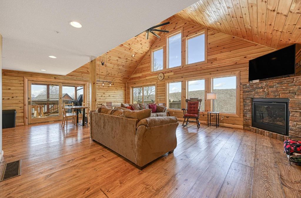 McHenry House | Curb-Free Chalet