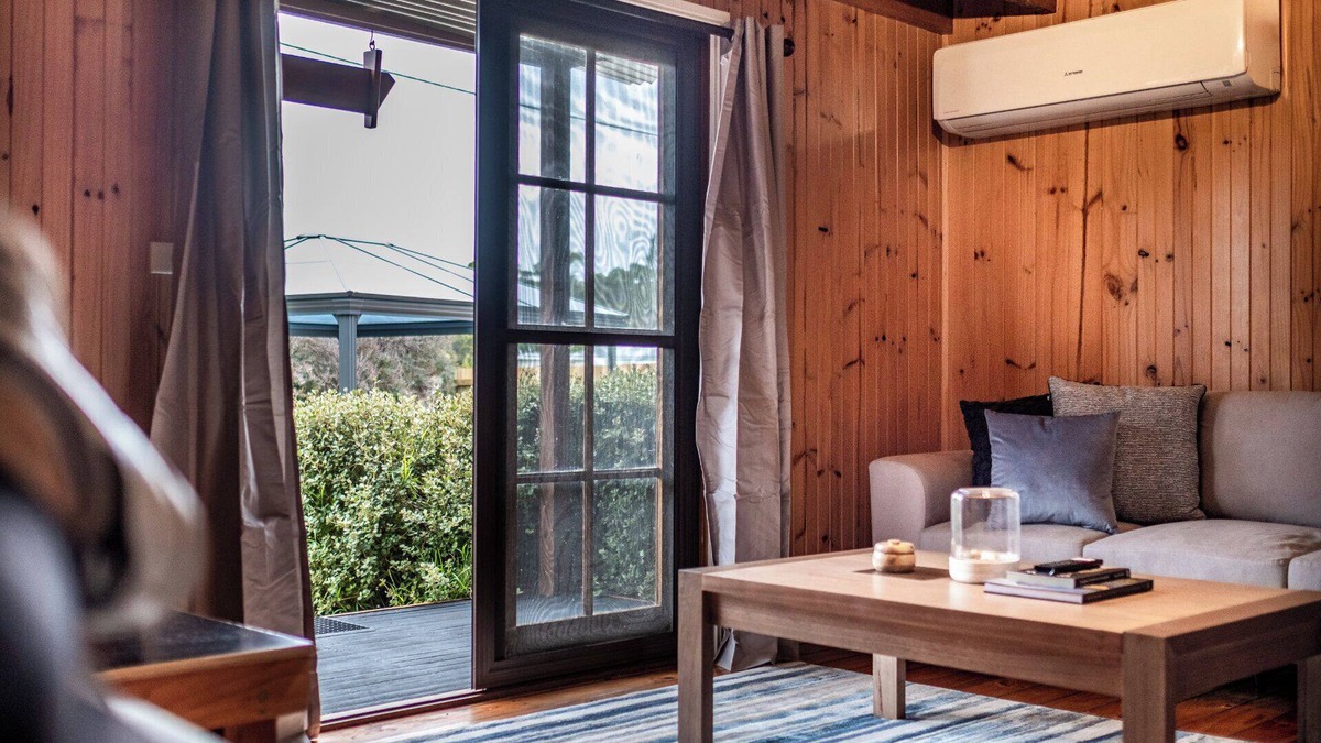 Coles Bay House | Currawong - Freycinet Holiday Houses