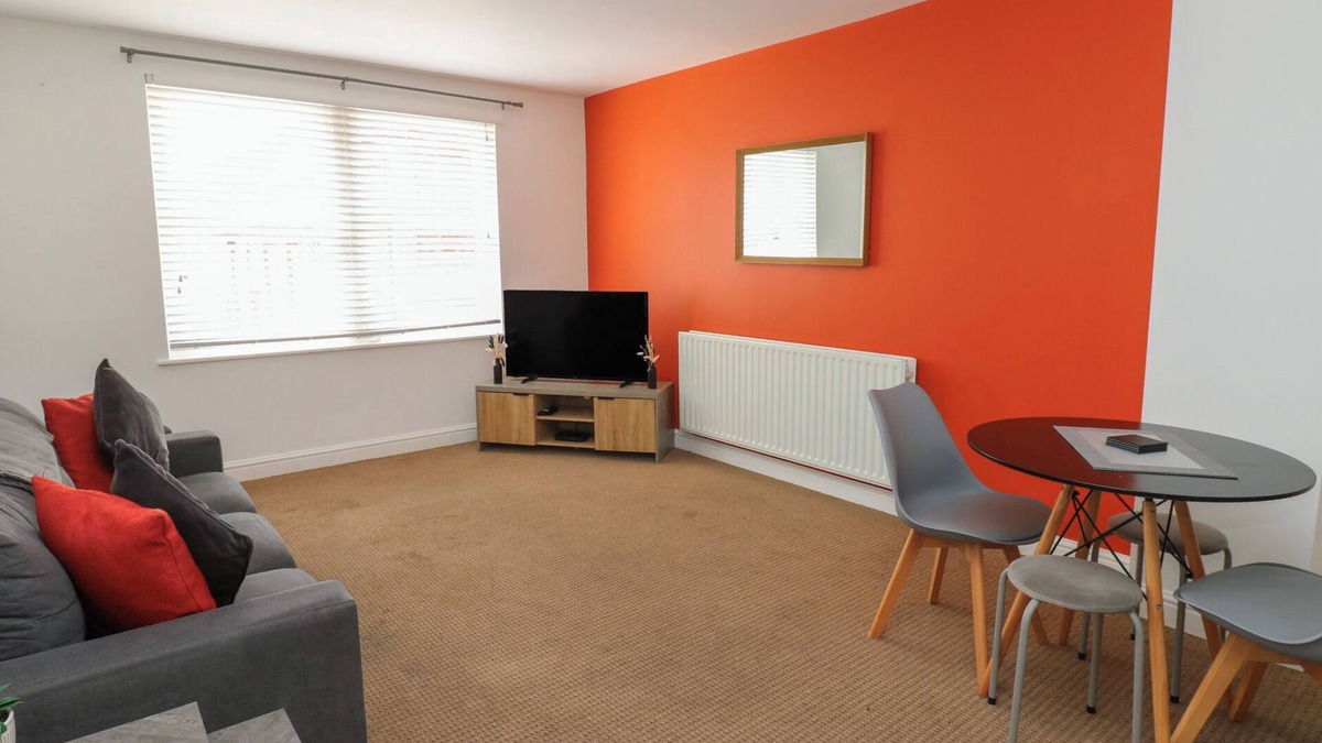 Stainburn Cottage | CURWEN APARTMENT, family friendly in Workington