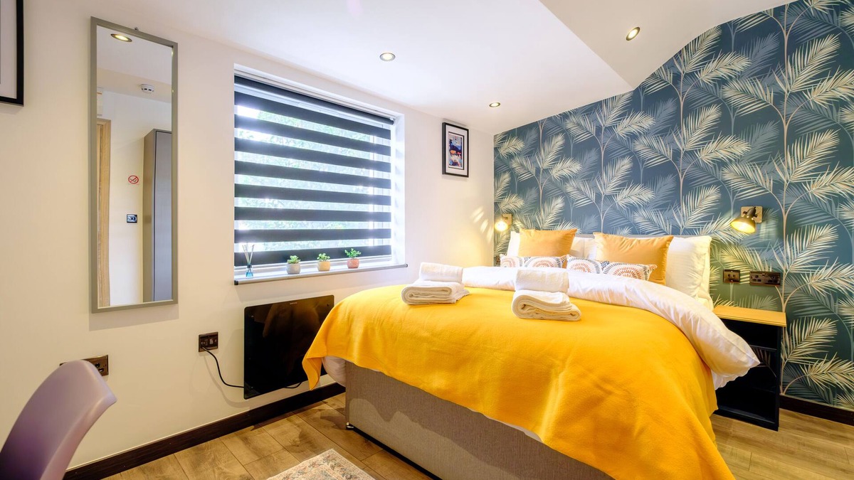 Llandudno Villa | Curzon Villa by Staycay