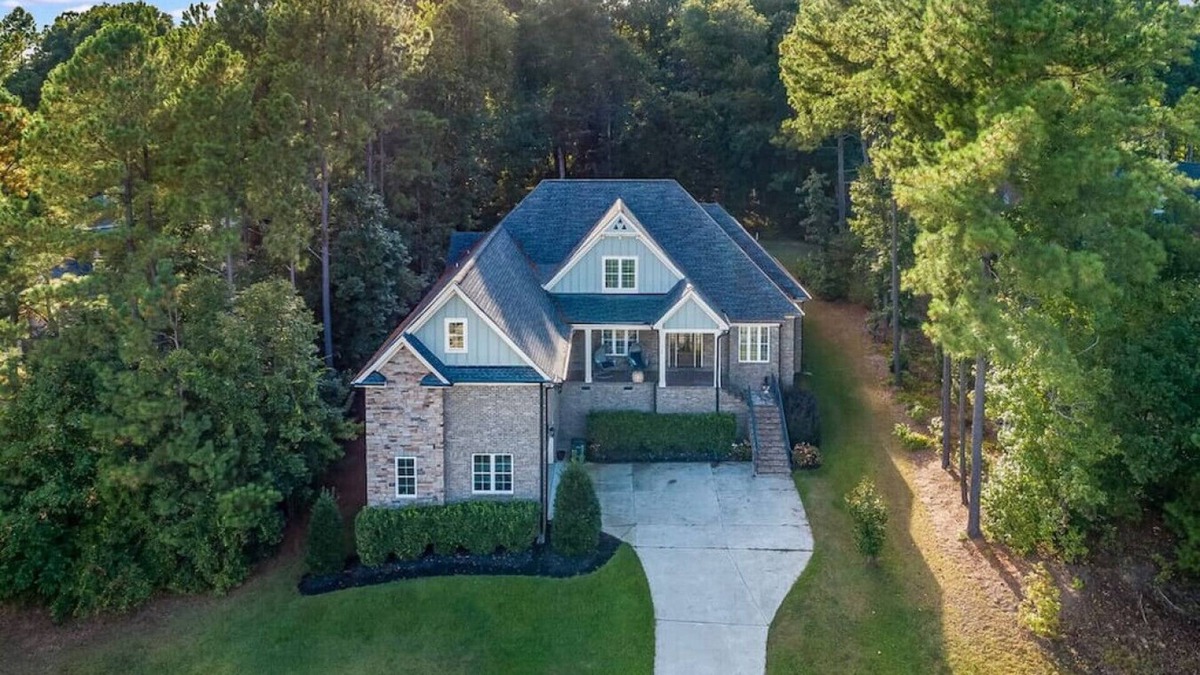 Garner House | Custom 4 Bedroom Home in Stunning Subdivison