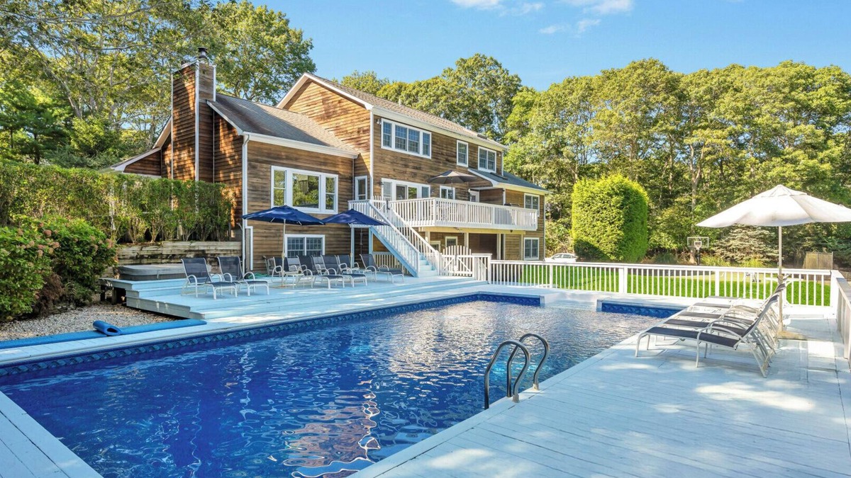 Southampton House | Custom built, in an extremely convenient location, very close to the.