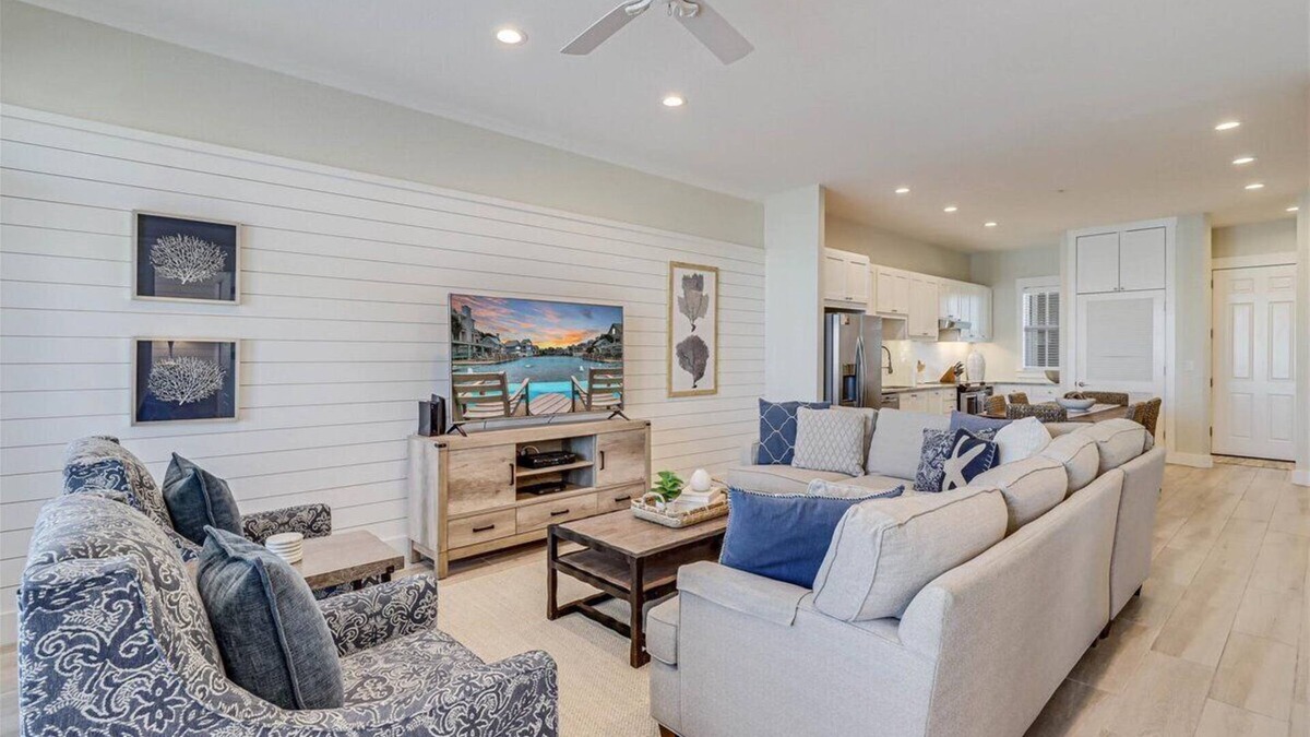 Cinnamon Shore Condo | Custom, Designer Condo w/Luxe Interiors+Enviable Amenities@Cinnamon Shore!