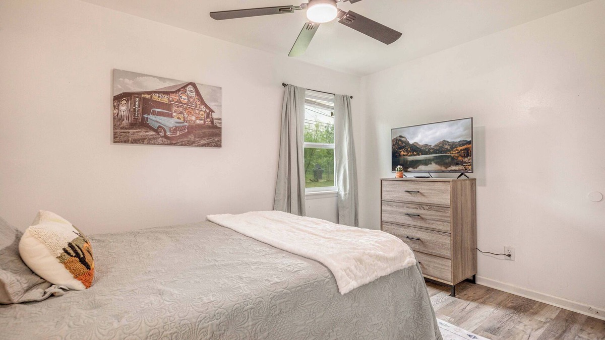 Abilene House | Cut the claustrophobia in hotels, enjoy freedom and quality space.