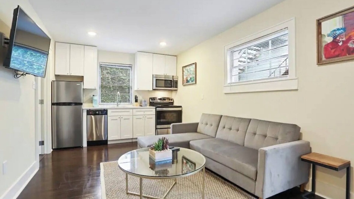 South 7th Ward Apartment | Cute 1bed steps from French Q, Bourbon St and Jazz venues