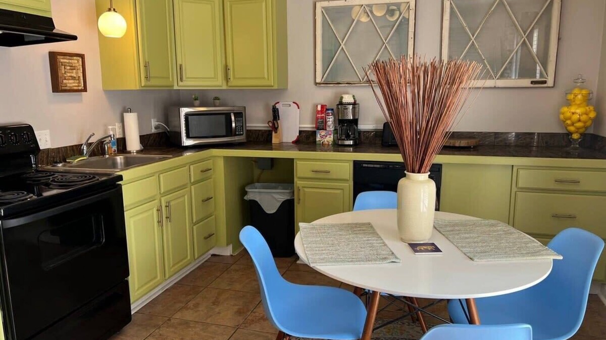 Highlands - Perkins Apartment | Cute 2 bedroom near LSU