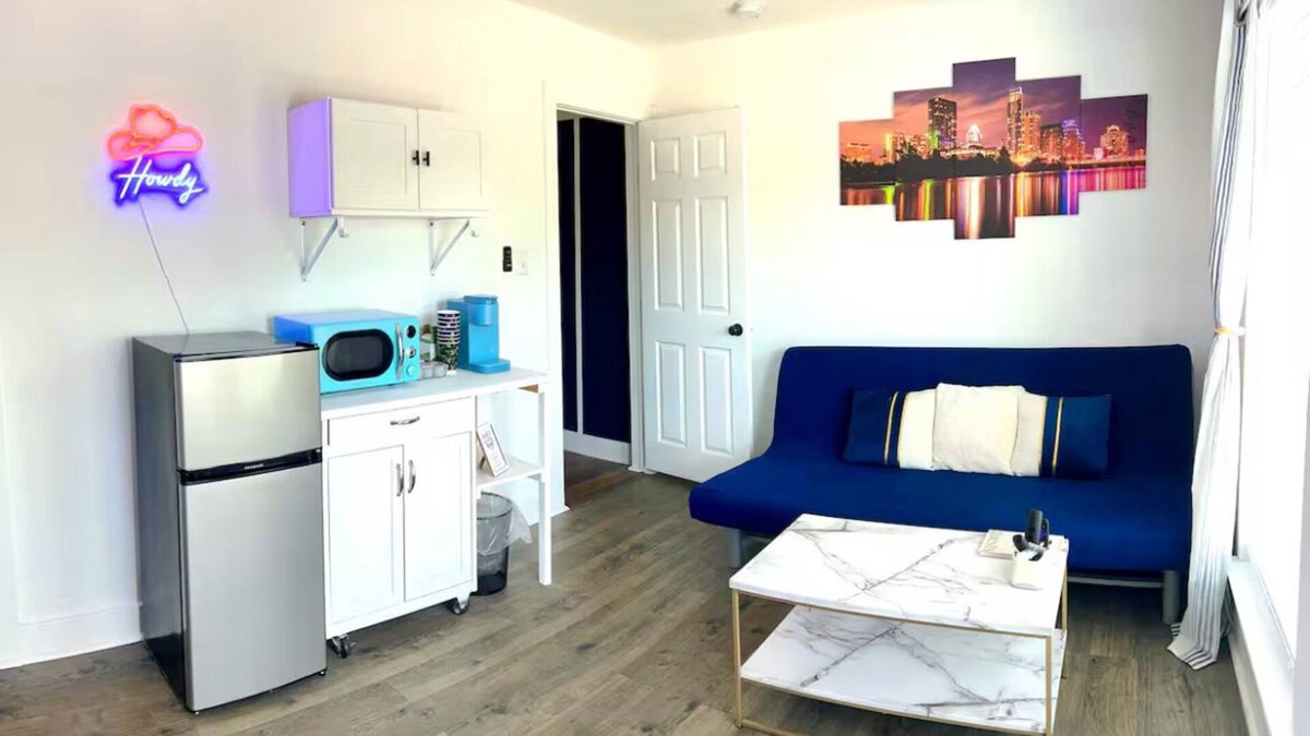 Windsor Hills Apartment | Cute And Cozy Modern Guesthouse