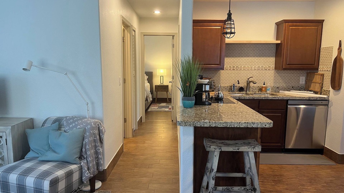 Rancho Ventura Cottage | Cute Casita is Pet Friendly!