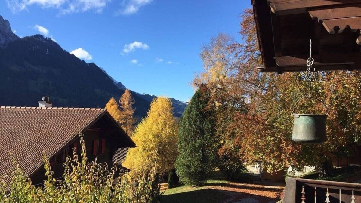 Rougemont Ski Chalet | Cute Chalet with Breathtaking Views