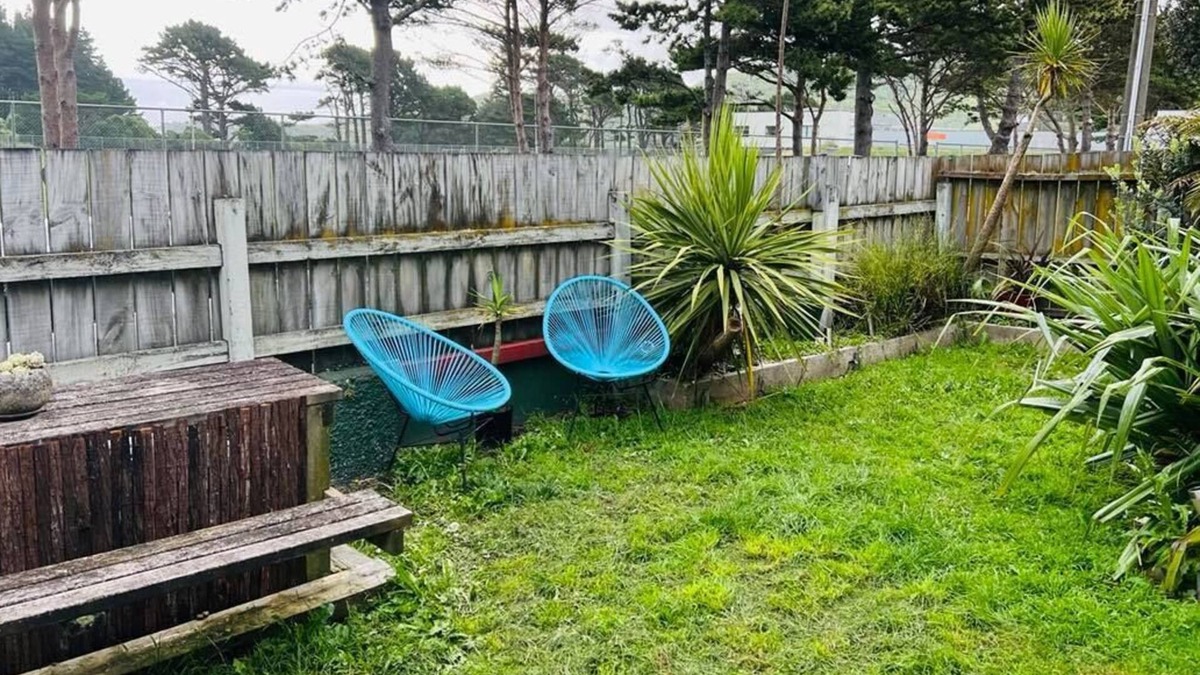 Wellington House | Cute, character bungalow only 10 Mins from CBD with outdoor bath