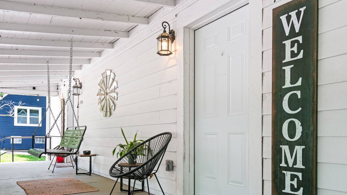 Hapeville Apartment | Cute & Cozy Atlanta Bungalow Close to Attractions!