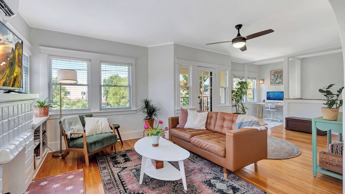 Bluff Heights Apartment | Cute & Cozy Beach Retreat with Ocean Air, Balcony and Dedicated WFH set up