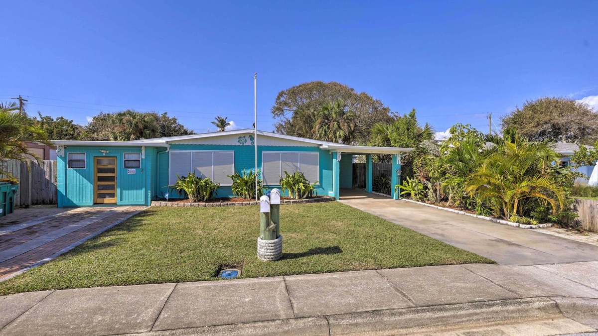 Cocoa Beach House | Cute & Cozy Florida Duplex: Walk to Beaches!