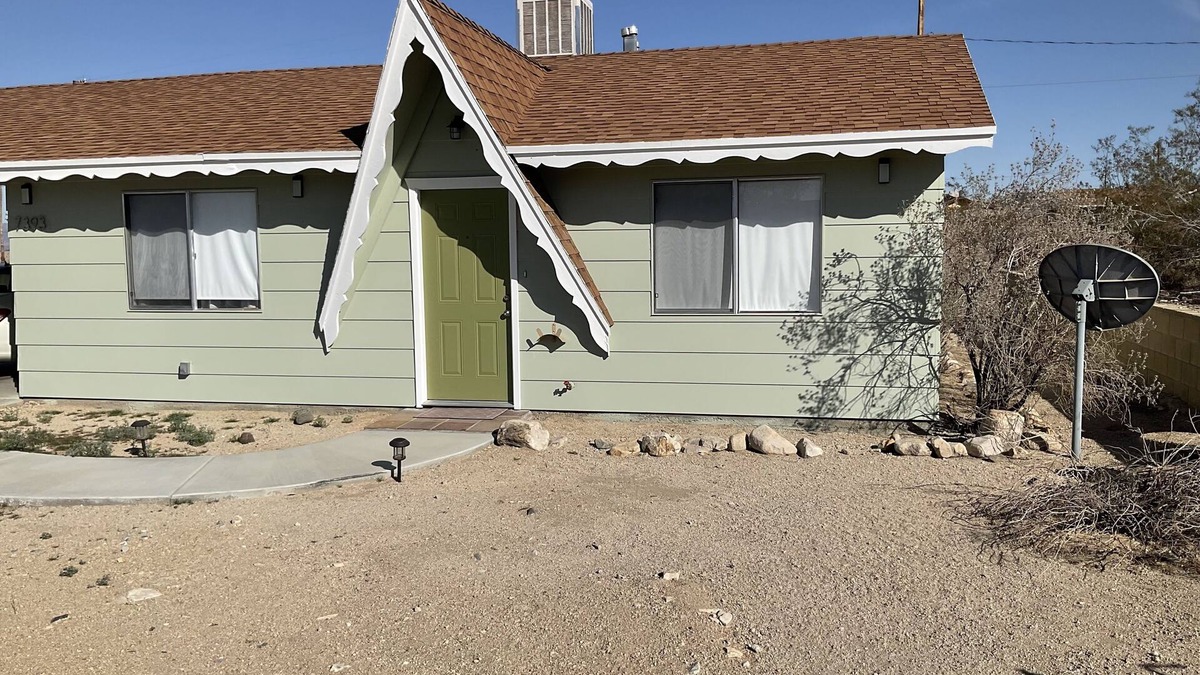 Twentynine Palms House | Cute desert home 5 minutes from Joshua Tree National Park
