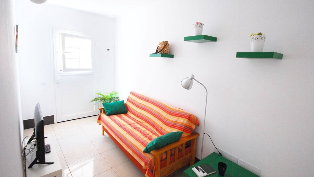 Playa de Arinaga Apartment | Cute little apartment close to promenade