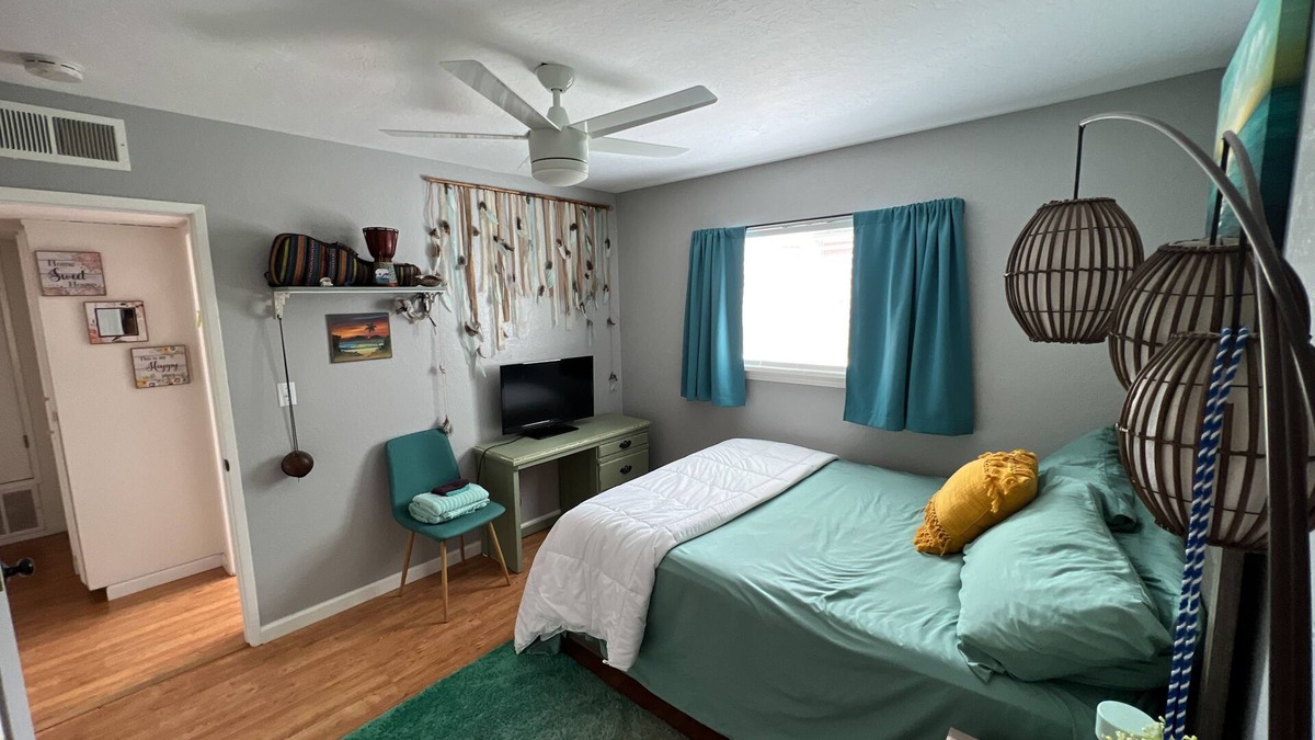 Tehachapi House | Cute mountain town, 3-5 mins from hospital, freeway, and downtown