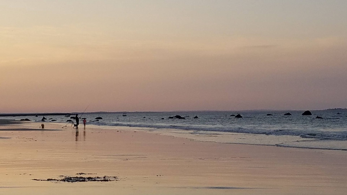 Manomet House | Cute Summer Cottage - 5 min walk to the beach!