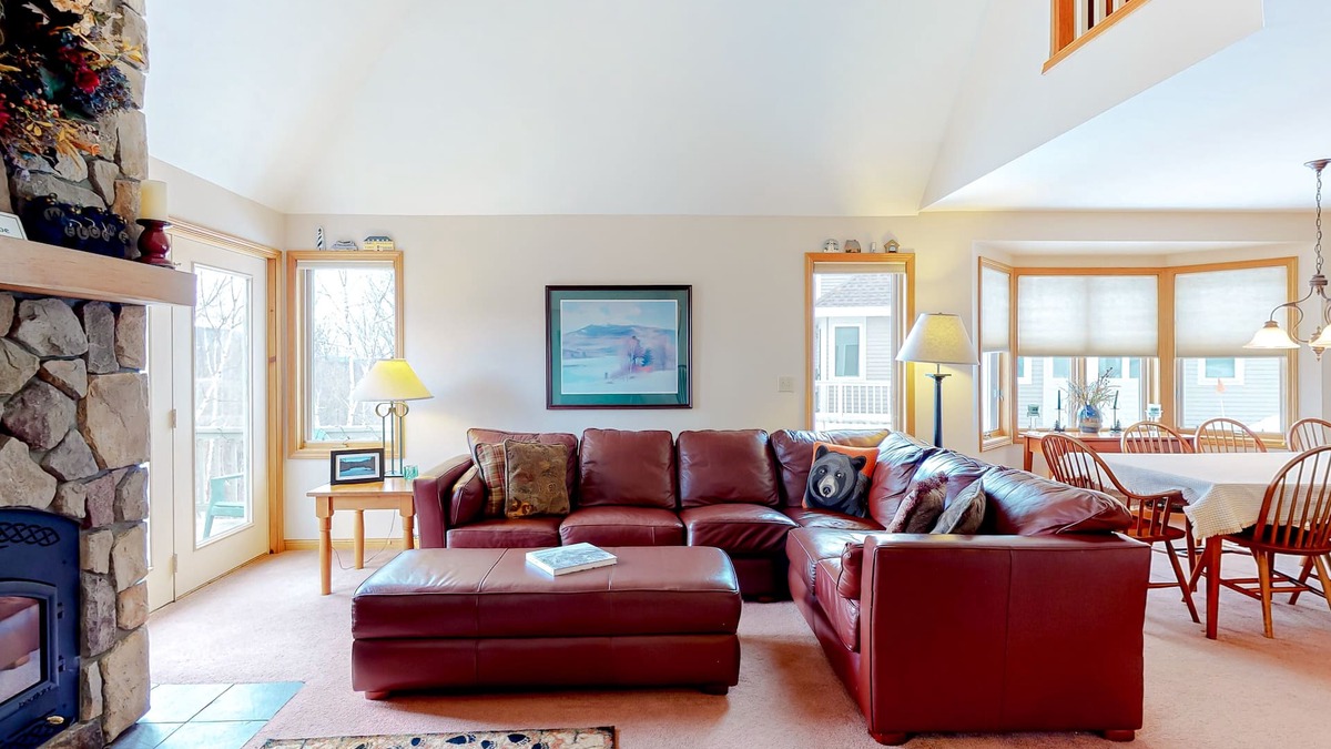 Sunday River Area House | Cute townhome on the slopes with trail access, deck, hot tub & pool