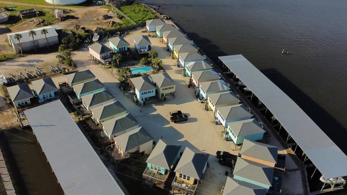 Fish Camps Condo | Cute waterfront bungalow, tons of amenities, a small gated fishing community!