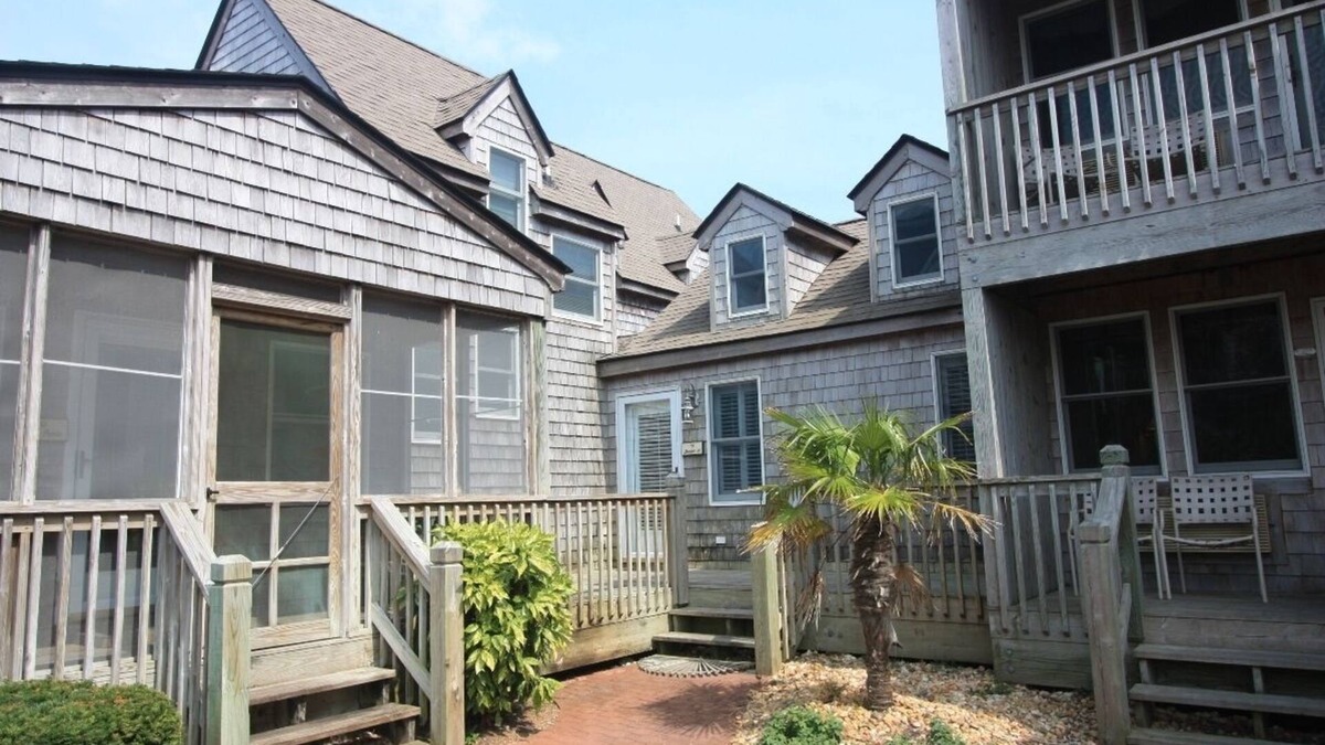 Ocracoke Villa | CV3A: South Point A -Spacious two-story 1 bedroom villa!