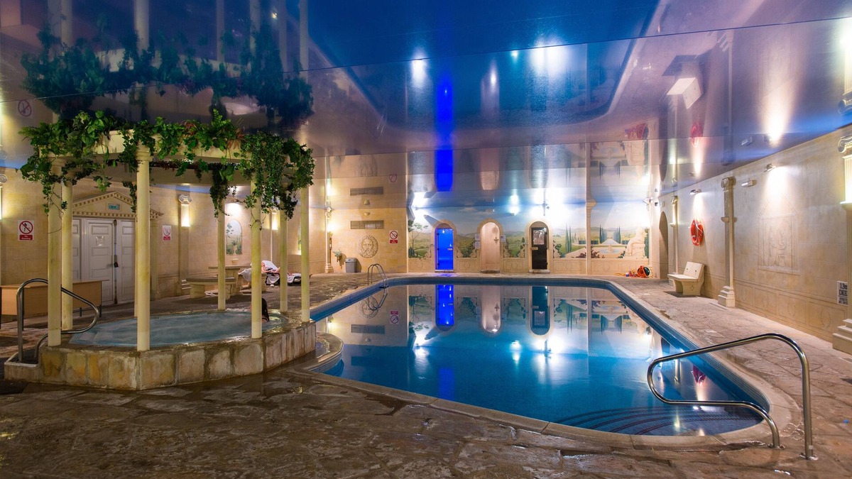 Coed-Y-Paen Hotel | Cwrt Bleddyn Hotel & Spa