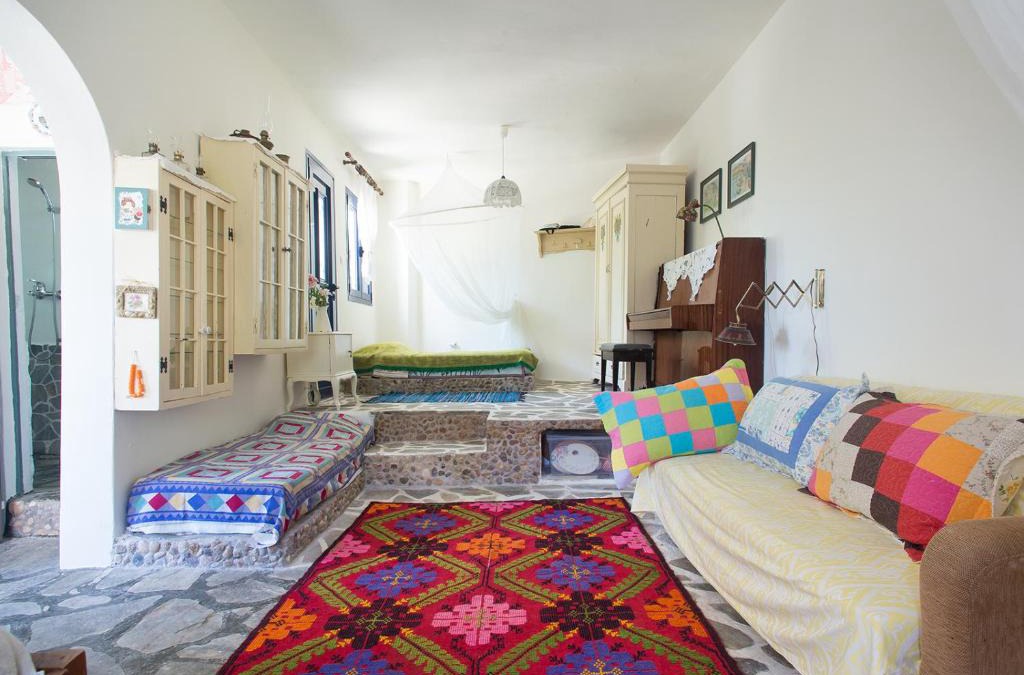 Ormos Agiou Ioannou Apartment | Cycladic Art House