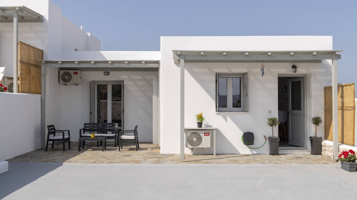Krotiri Apartment | Cycladic Sunlight 2bedroom House