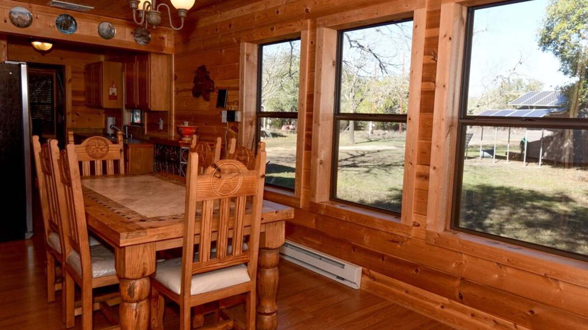 Utopia Cabin | Cypress Hollow Family Cabin