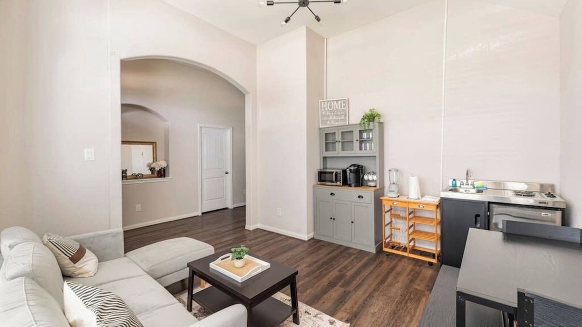 Hockley Apartment | Cypress Suburban Suite