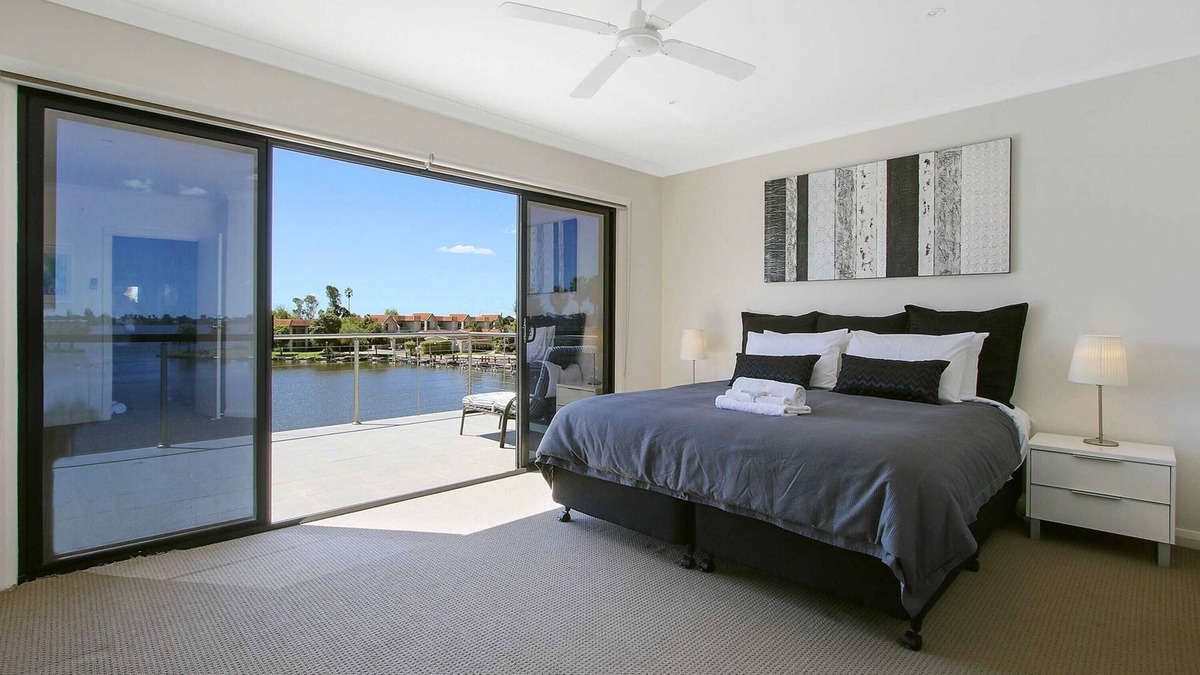 Mulwala House | Cypress Townhouse 11