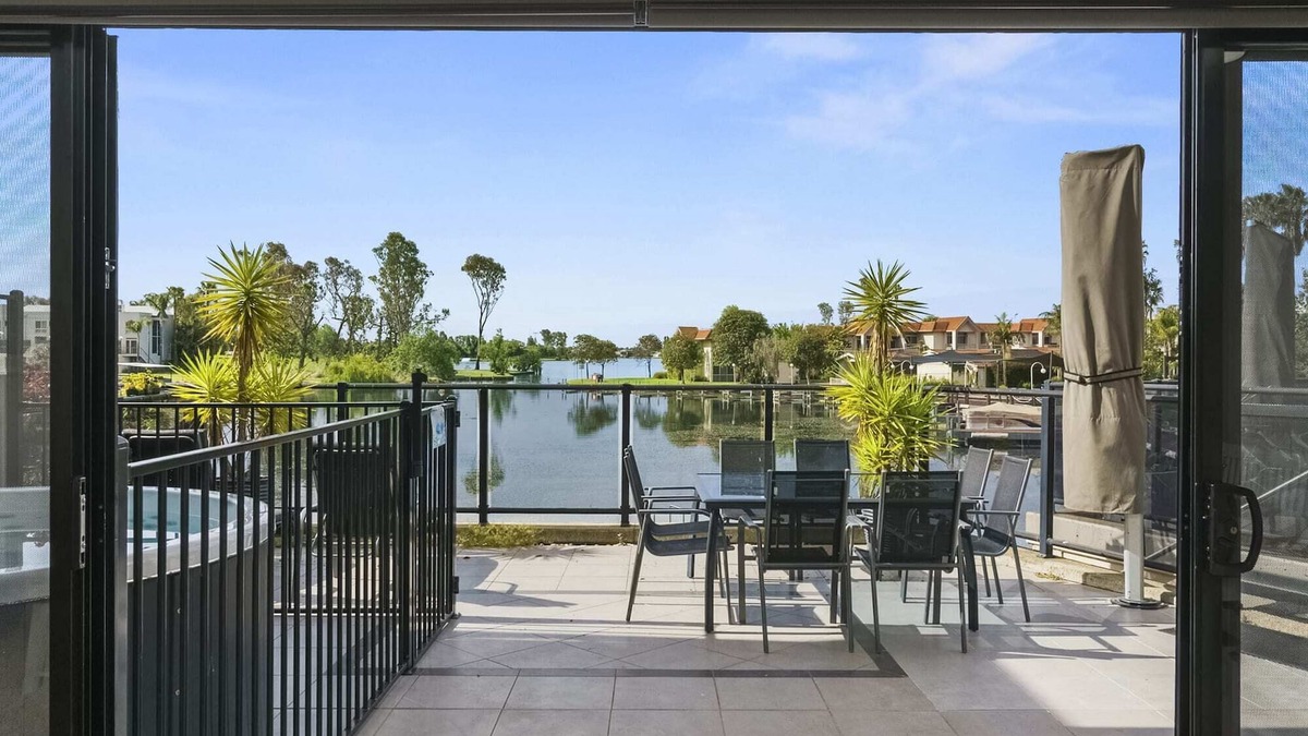 Mulwala House | Cypress Townhouse 17 - Marwala