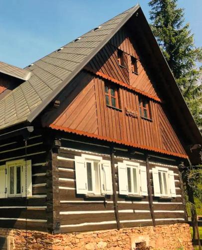 Rudnik u Vrchlabi House | Dům U Dvou Líp/The Two Lime Trees