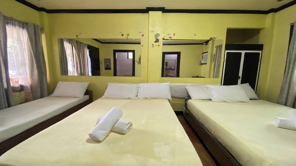 Catarman Hotel | D & A Seaside Cottages