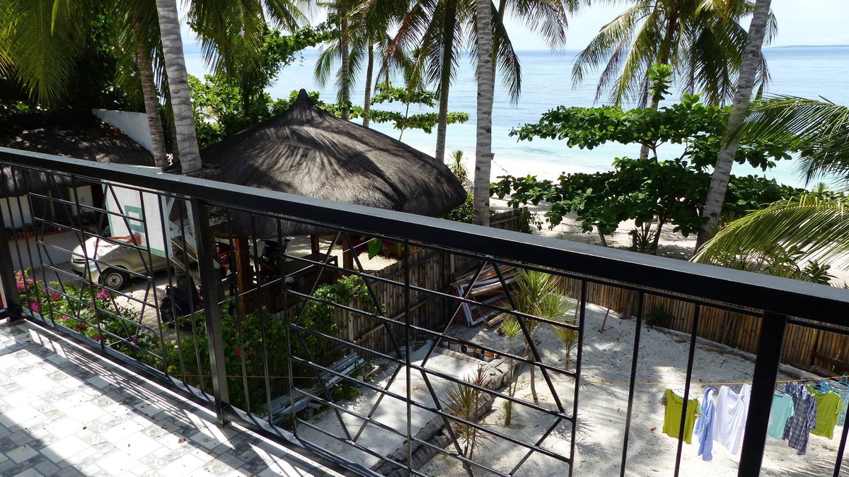 Libaong Hotel | D&B Bluestar Beach Resort