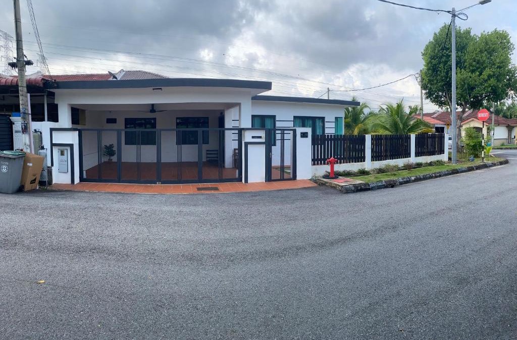 Port Dickson House | D Gumbira Homestay Musleem Only