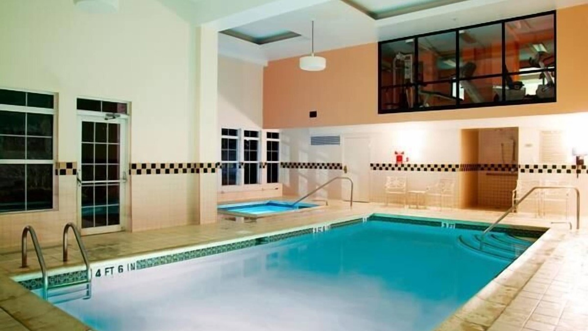 Holyoke Hotel | D. Hotel Suites & Spa