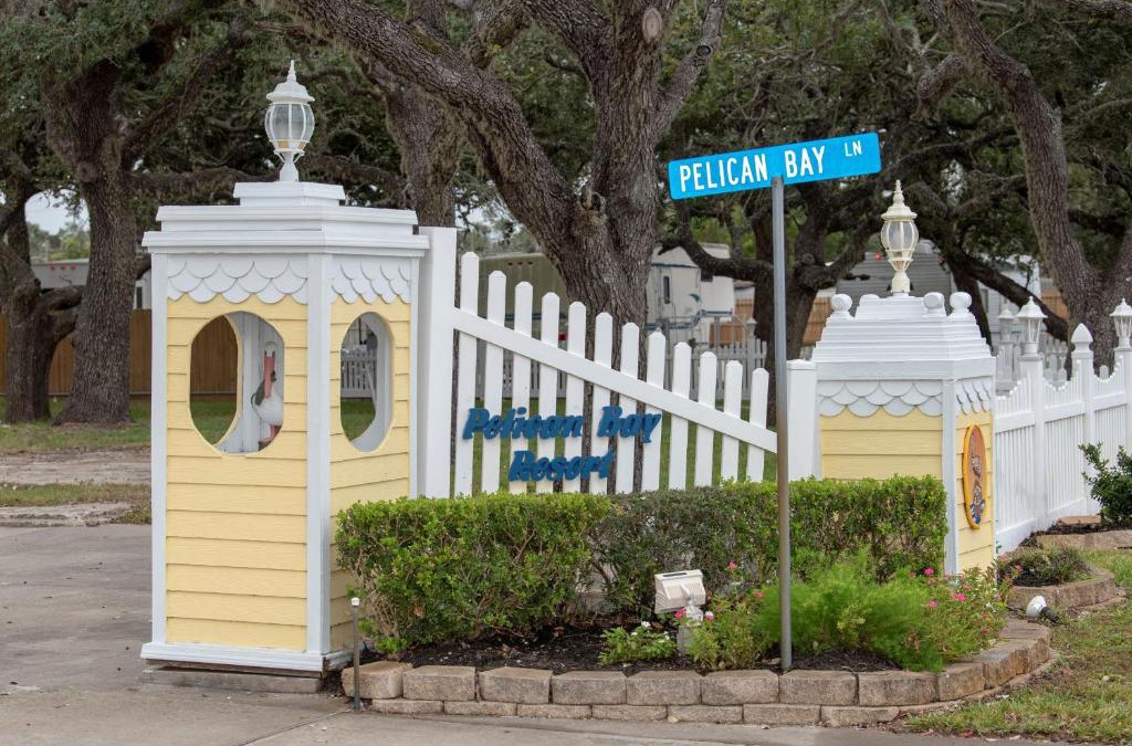 Fulton Resort | D&R Pelican Bay Resort