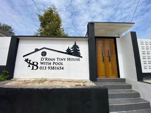 Kampung Beruna House | D'Ryan Tiny House with Pool