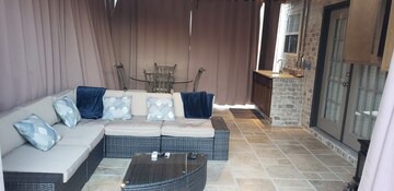 Harwood Lane House | D Unique Homes Luxury Rental in Charlotte
