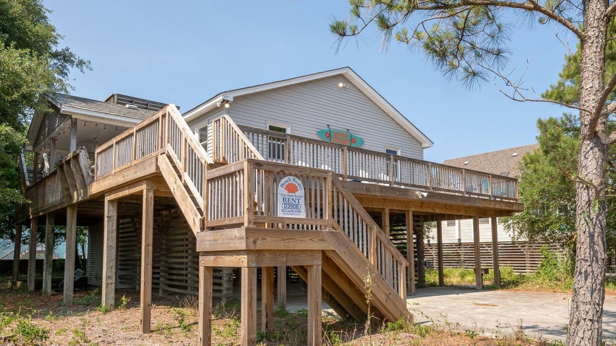 Carolina Dunes House | D3906 Coker Cabana. Oceanside! Community Sound and Beach Access!
