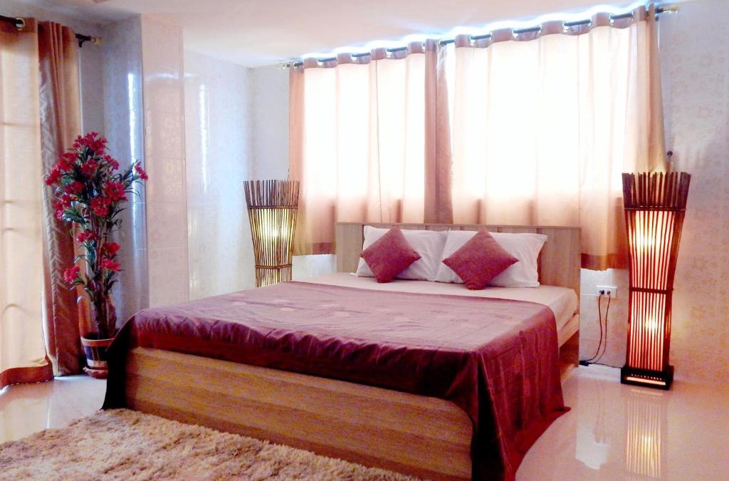 Phan Thong Hotel | D5 Hotel สาขา หนองตำลึง